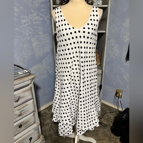 Papillon Blanc Black and White Polka Dot Midi Dress - Picture 2 of 16